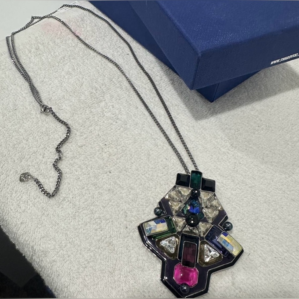 DISCONTINUED,BNIB,Authentic Swarovski Buzz Multi-Color Pendant Necklace,5070638.